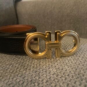 Gold size 32 adjustable Ferragamo belt reversible